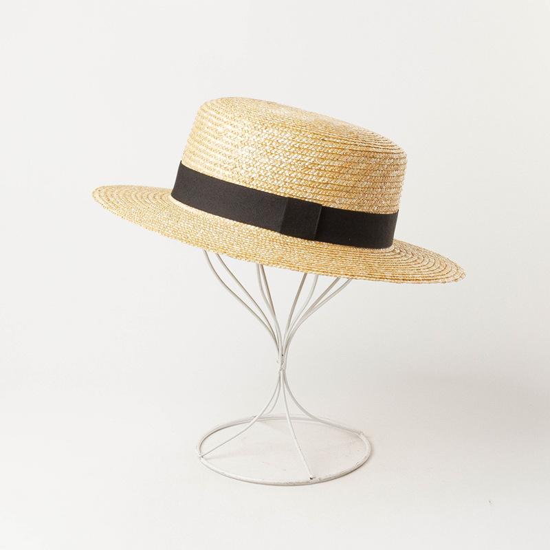 Spring and Summer New Fashionable Simple Women's Flat Hat, Travel Vacation Sunscreen Sunshade Beach Straw Hat Straw Hat.