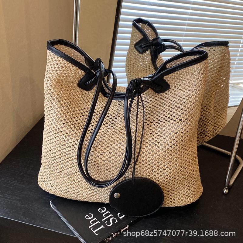 Korean Contrast Woven Tote Bag Women's 2025 New Retro Beach Vacation Shoulder Bag Large-capacity Straw Bag