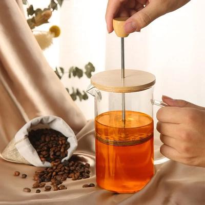 French Press Kaffeekanne mit Filter Home High Borosilikatglas Wasserkocher für Cafe Drip Tragbare Kaffeemaschine Brühflasche