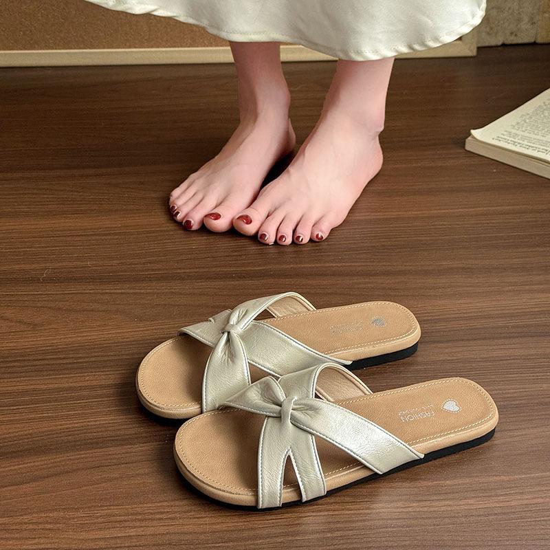 

Silver high-end fashion slippers women s outer wear summer new non-slip flat bottom cross word beach sandals 35 шампанського