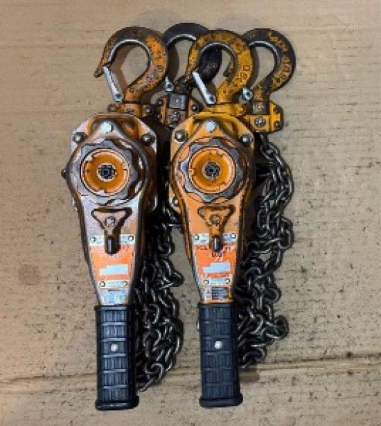 

KITO Chain block,0.8t 2 units