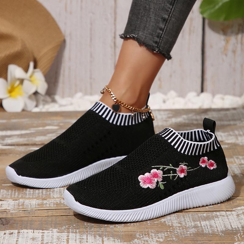 Fashion Floral Embroidered Breathable Running Shoes for Women Lightweight Soft Sole Knitting Sneakers Woman Comfort Flats Sports Shoes