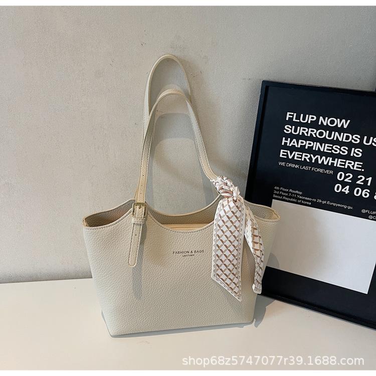 Simple Retro Bag Women's Large Capacity 2025 New Casual Spring and Summer Versatile Shoulder Bag To Work Commuter Tote Bag