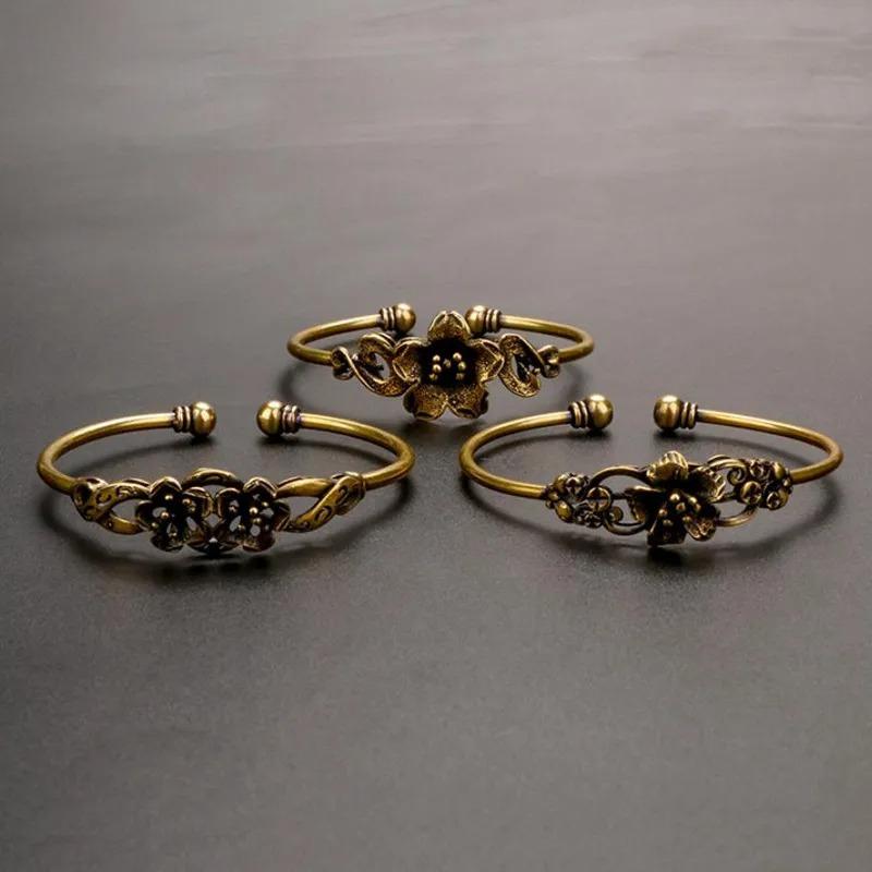 Retro Bronze Flower Pattern Princess Bracelet Classic Pure Copper Openwork Antique Bracelet Women'S Decoration Thanksgiving Gift