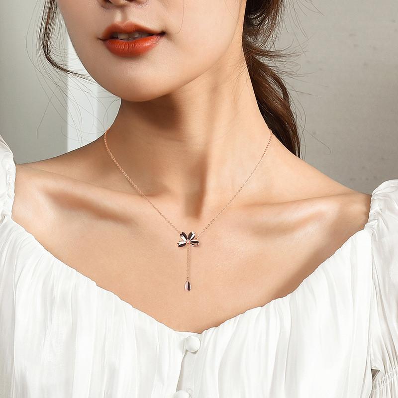 New Elegant 2022 Titanium Steel Cherry Blossom Zircon Necklace For Women With Floral Design