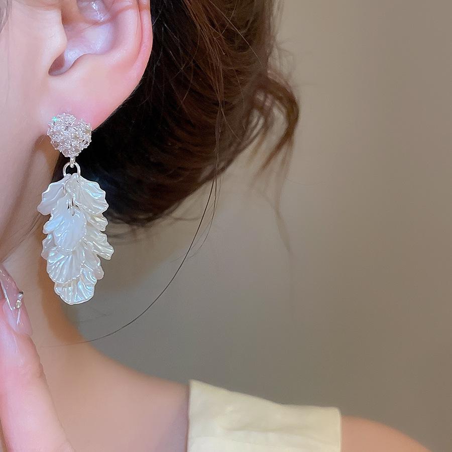 Silver Needle Zircon Pearl Petal Tassel Stud Earrings – Elegant, High-End Fashion Accessories for Women