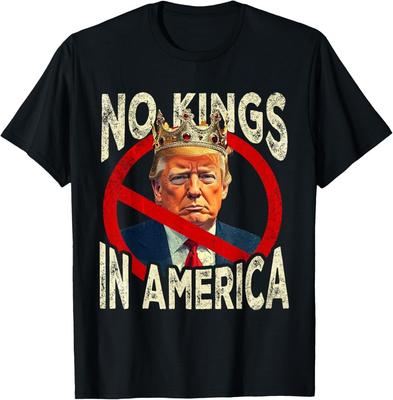 Nessun Re in America Con La Bandiera Americana Trump Maglietta Unisex Divertente