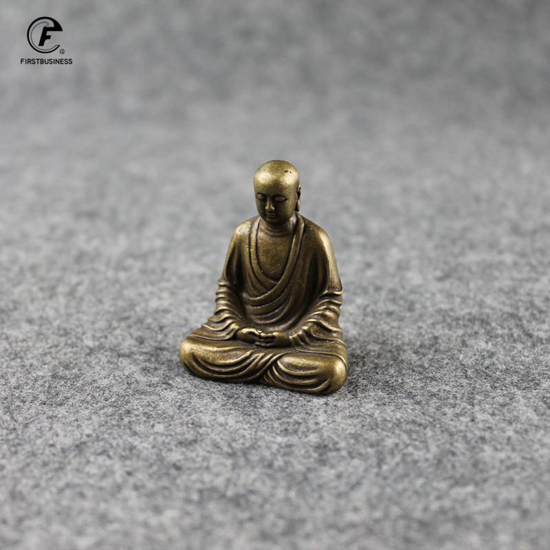 Antique Bronze Buddha Statue Mini Portable Brass Bodhisattva Sculpture Ornaments Home Feng Shui Decor Office Desk Decorations