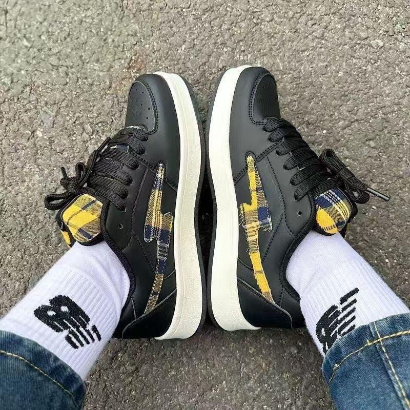 2025 spring and summer new bread shoes women's niche original board shoes men's Scottish plaid black and yellow plaid design versatile