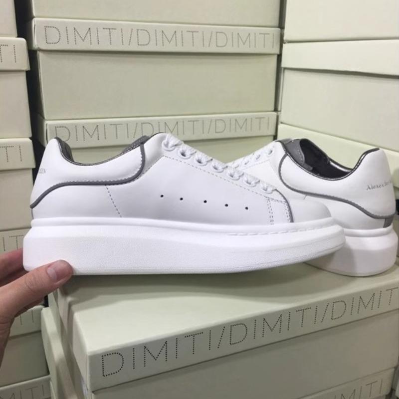 Plateau weiße Schuhe Damenschuhe Sommer neue Muffin-Schuhe Innenhöhenerhöhung Paar Board-Schuhe Frühling und Herbst vielseitig Leder atmungsaktiv