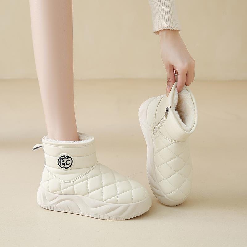 Snow Boots Women's Winter Soft Leather Piled Thickened Northeast Non-Slip Cotton Shoes Warm Retro Fashion Cotton Boots