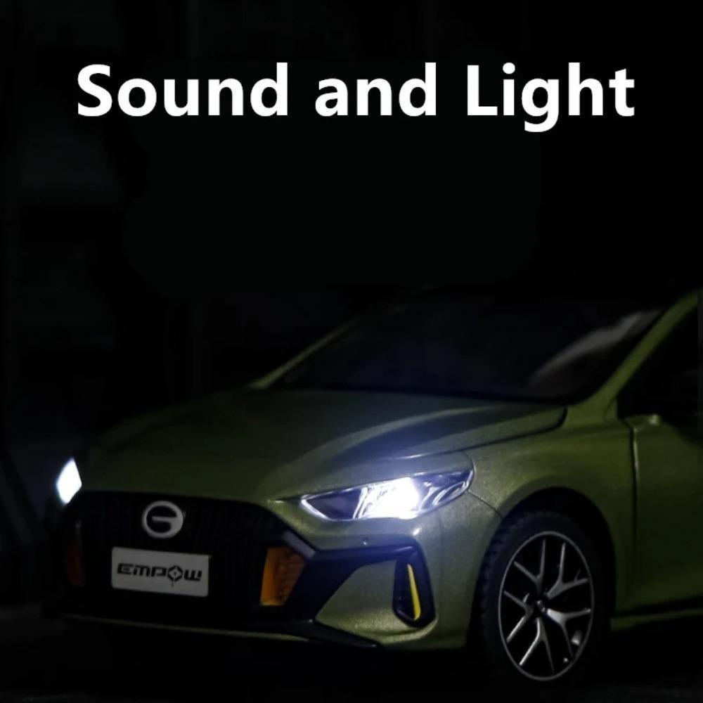 1/24 GAC-motor EMPOW miniatyrstøpt lekebilmodell med tilbaketrekkende lyd og lette leker Kjøretøysmodeller Voksensamling med bursdagsgaver