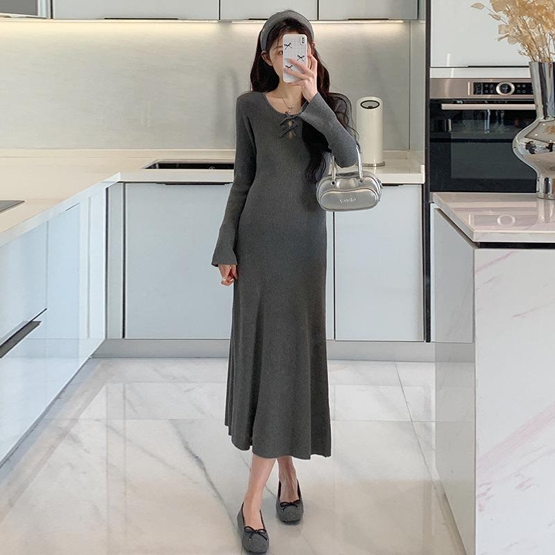 

2026 Spring/Autumn Hollow-Out Bow Knit Slimming Dress XL