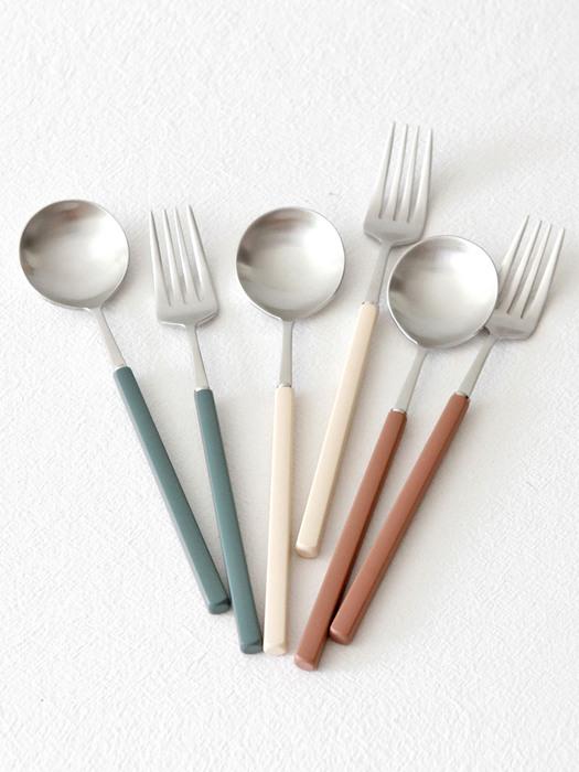 

kamomekitchen Eiffel Bogenpino Satin Cutlery Set 3 Colors Olive Dessert Spoon + Dessert Fork Set