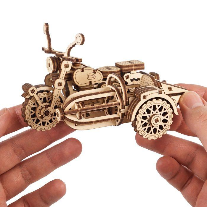 Hagrid's Flying Motorbike™ - Ugears - Puzzle 3D en bois