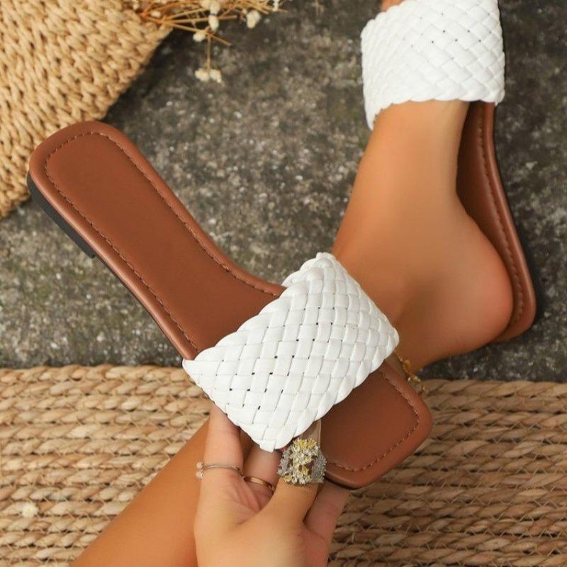 Plus-size Shoes Flat Slippers Casual and Simple One-piece Woven