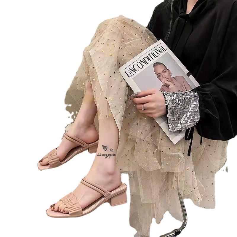 Damen Sandalen dicker Absatz Bonbonfarbe Sommer plissiertes Obermaterial eckige Zehenschuhe