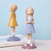 Urocza Statuetka Dziewczynki Miniaturowa Dekoracja na Tort Ozdoba Dekoracyjna Figurka Kreskówkowa Dziecko Dekoracja Domu na Biurko Prezent dla Dziewczynki