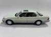 FREESTYLE XiaoGuang MODEL Scale Lexus LS400 1993 White Finished Product 8230811W 1/18