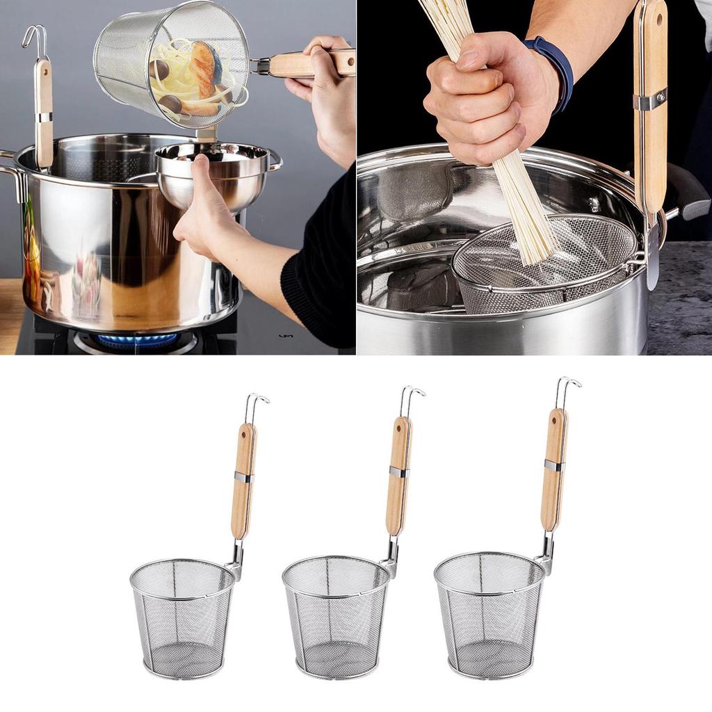 Stainless Steel Pasta Strainer,Kitchen Mesh Strainer with Wood Handle,Frying Food Basket for Cooking Noodles Kitchen Barbecue