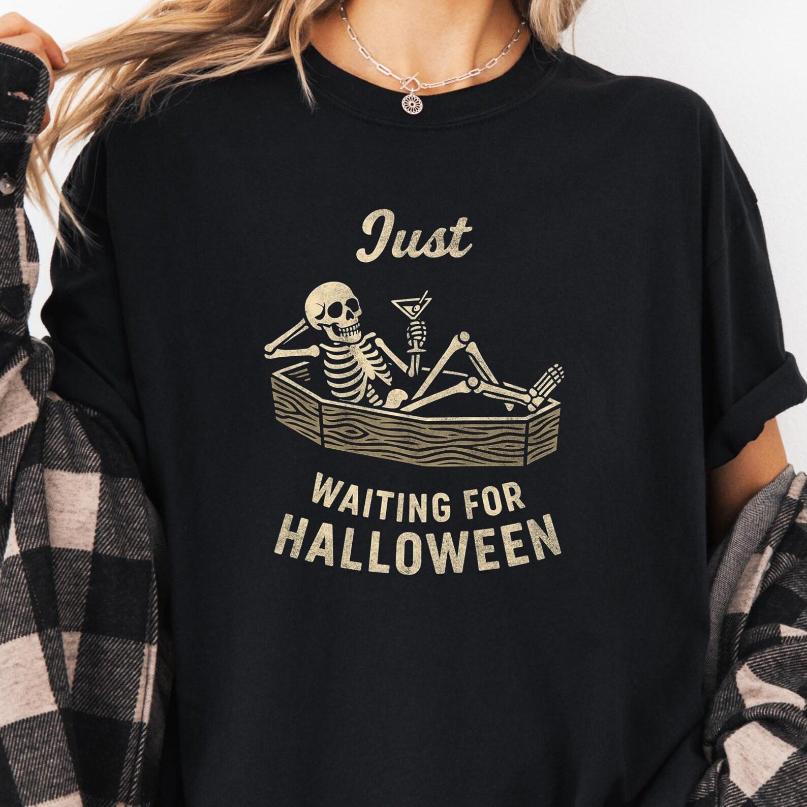 Funny Skeleton Comfort Colors Shirt: Retro Halloween Tee M