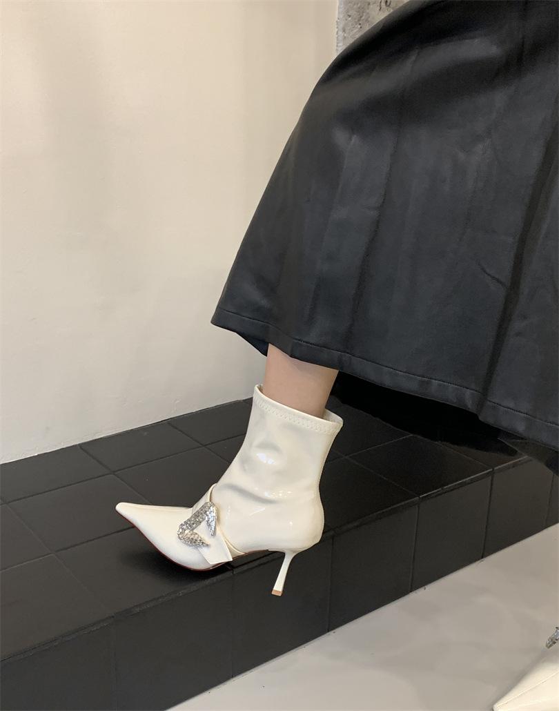 

2025 autumn new pointed thin heel high heel temperament thin French fashion sexy beauty female Internet celebrity short boots 39 білий