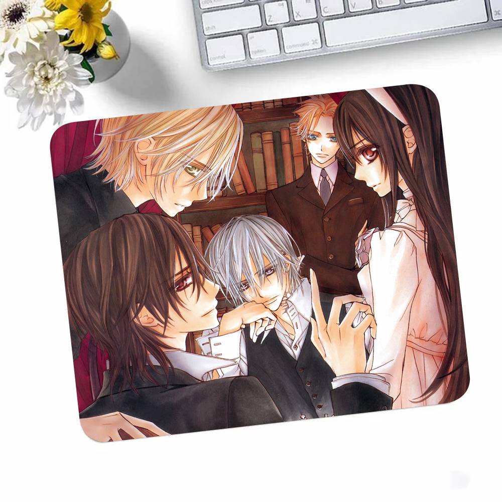 Cartoon Animation Vampire Knight Mousepad Small LockEdge Mouse Pad For Gamers Computer Desk Pad Rectangular Anti-slip Rubber