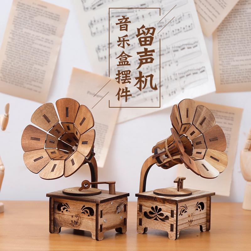 Wooden Phonograph Music Box Retro Style Diy Ornaments Random Music Player