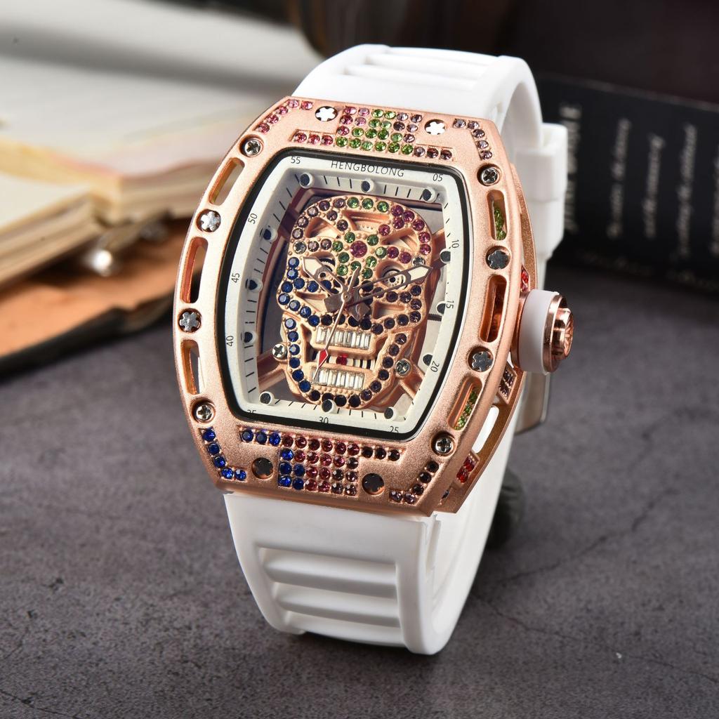 New Colored Diamond Skull Quartz Watch Spot Wholesale Fashion Business Diamond-encrusted Silicone Watch Men