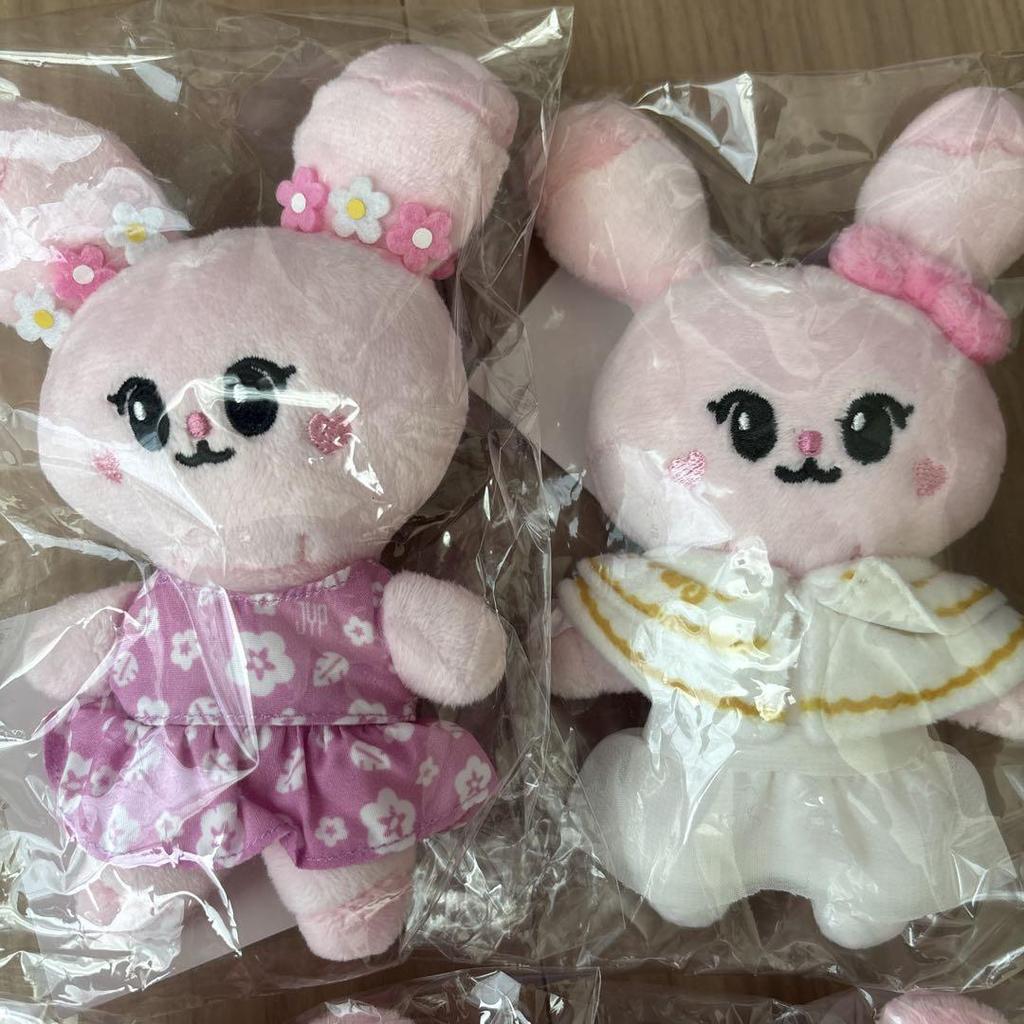 [USED] NiziU Miihi Jumping Mascot Keychain Bag Charm