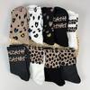 3 par damstrumpor för höst- och vintermode, trendiga randiga leopardmönstrade söta kärleksfulla tubstrumpor