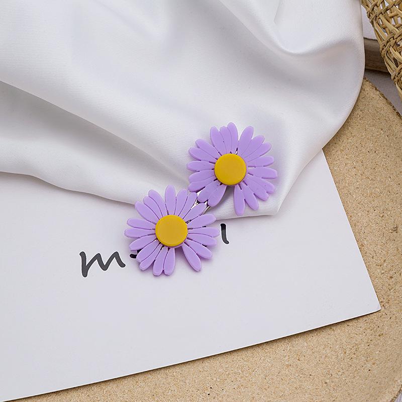 Clips de păr nou de primăvară/vară coreean cu margarete colorblock: Clips de păr proaspăt stil Hyuna cu cioc de rață și clips de sus