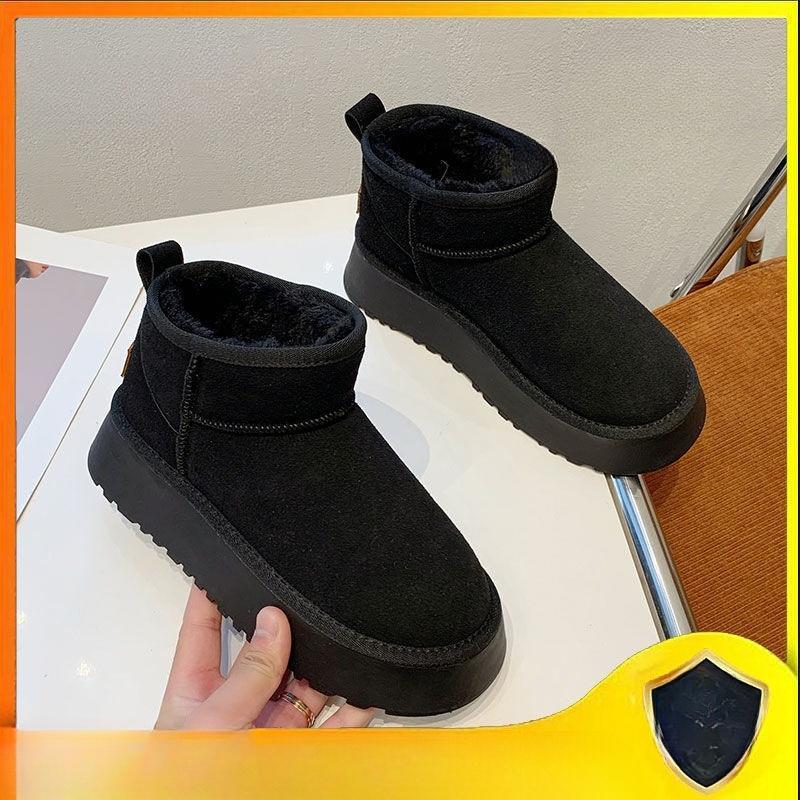 Women's Winter Snow Boots with Thick Soles Durable, Extra-Thick Outer Layer Thickened for Warmth Anti-Slip Cotton-Lined Footwear