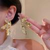 Three-dimensional Leaf Earrings Women's Exaggerated Cold Wind Stud Earrings Retro Temperament Earrings