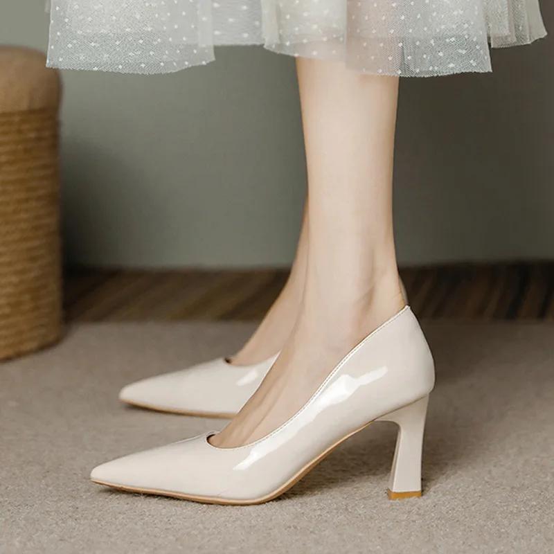Fashion Women Pointy Chunky Heels Summer Fashion Pointed Toe Thick Heel Soft Sexy Pu Leather Slip On Pumps Nude Casual Dress Shoes