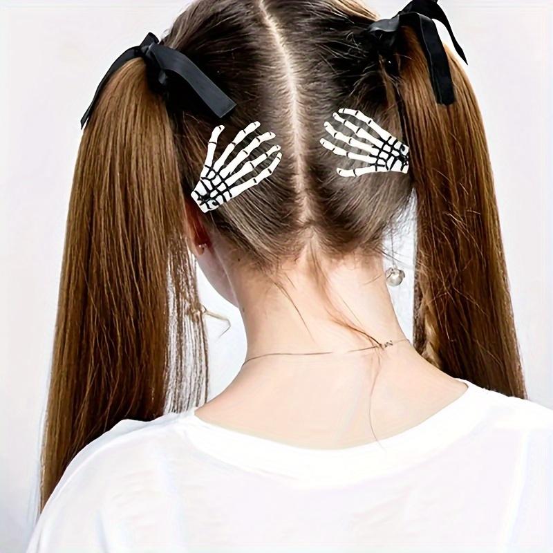 Spooky Chic White Skull Hair Claw - Resin Zombie Hand Grip for Women, Perfect for Halloween & Cosplay Parties