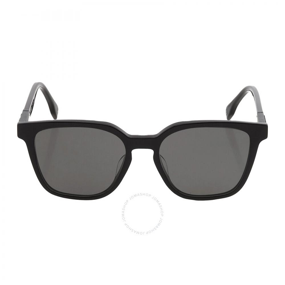 

Fendi Серые квадратные мужские солнцезащитные очки FE40057U 01A 53