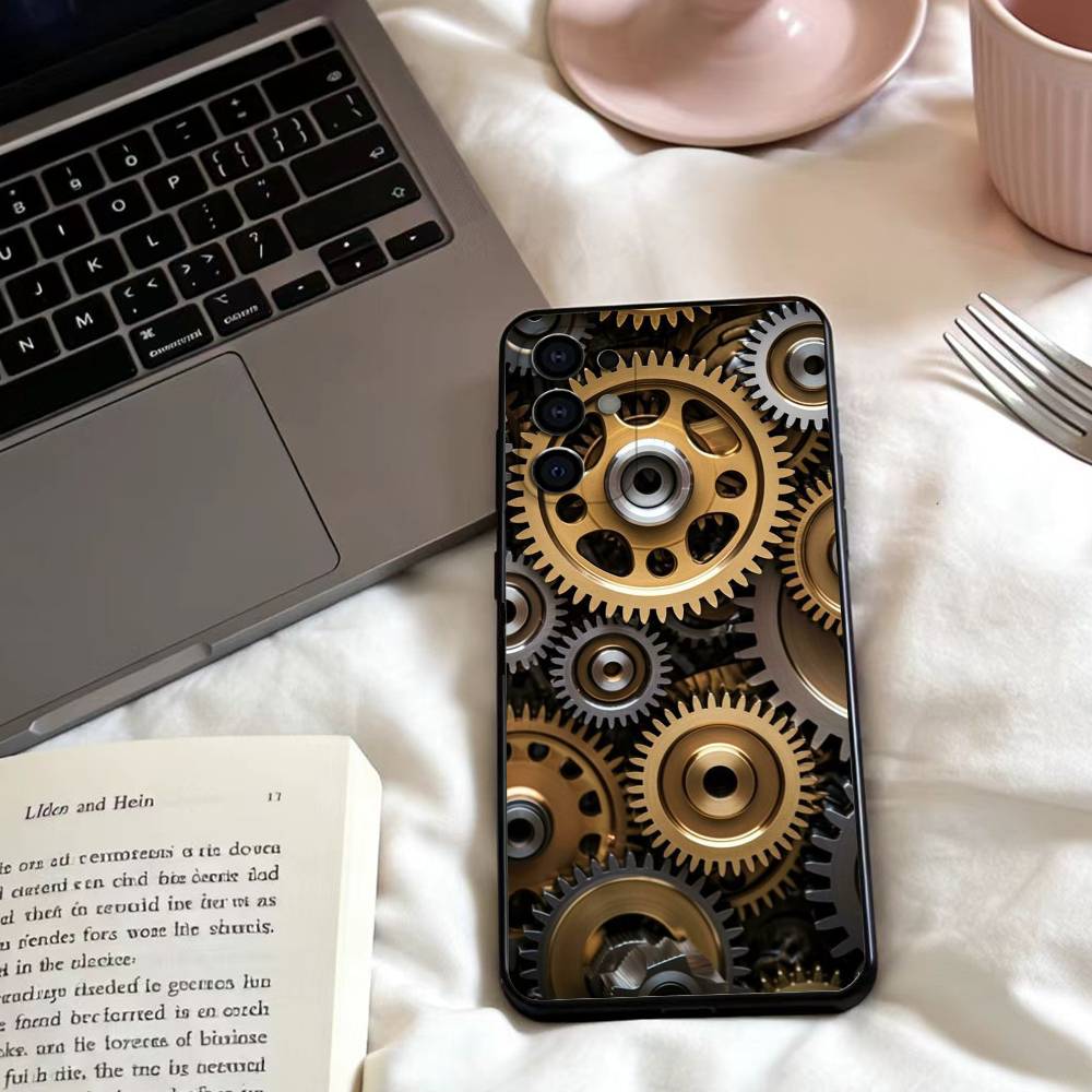 Chromatic Gear Pattern Phone Case For Samsung S25,24,23,22,30,21,10,9,Ultra,Plus,Lite,FE,4,5 G Soft Black Case