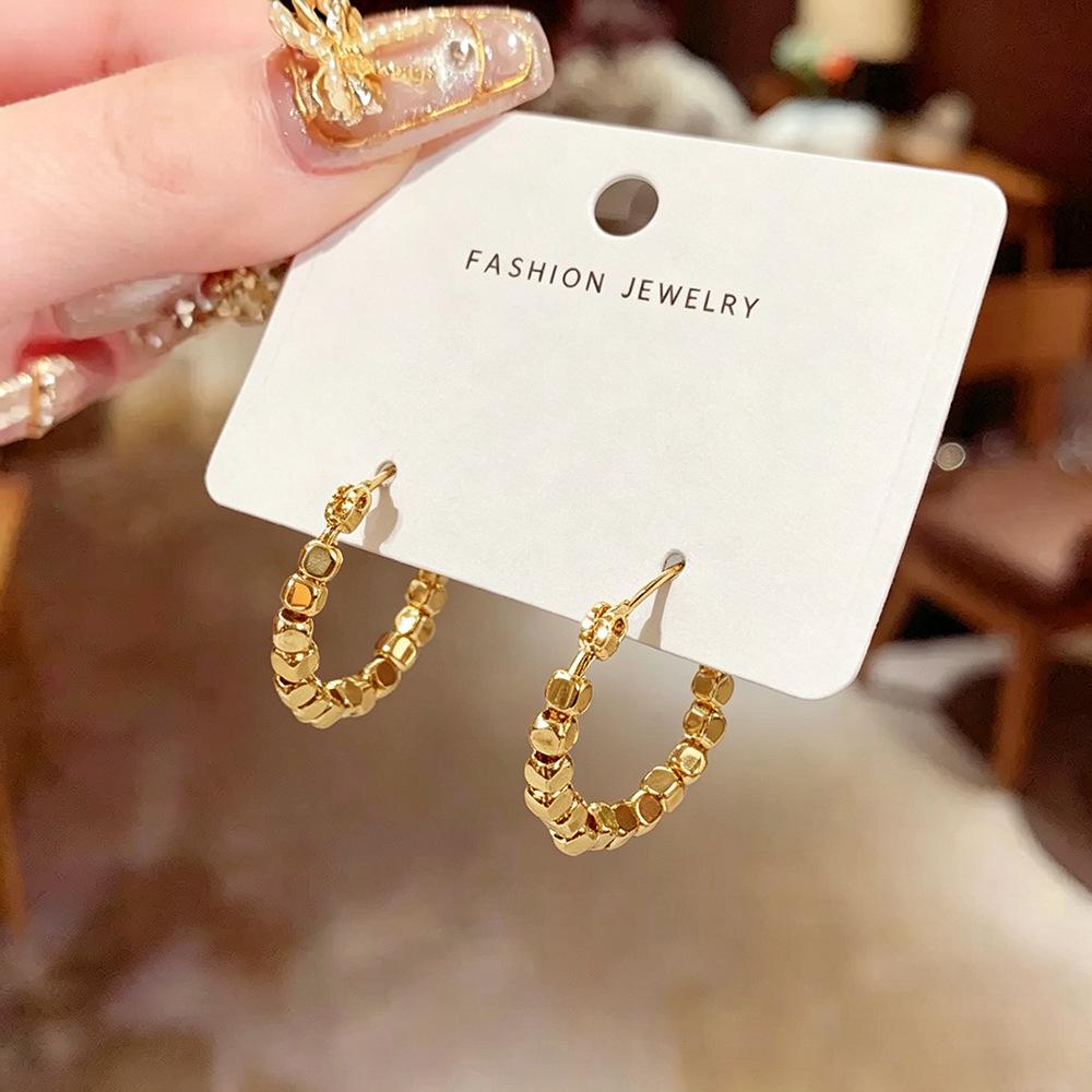 European & American Style High-End Women's Large Hoop Earrings: Trendy & Versatile Fashion Design