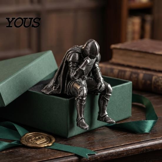 Handmade Style Ornament 3D Printed Medieval Knight Statue, Meditating Figurine with Armor Cloak, Desktop Art Sculpture Vintage Gothic for Bookshelf