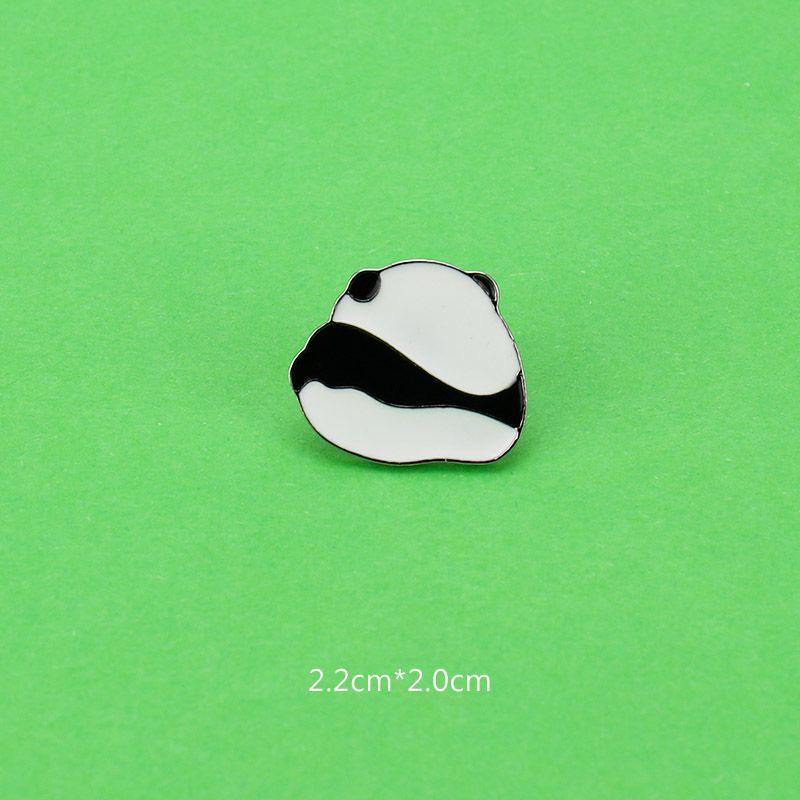 

Брошь «Мультяшная панда»: Милый японский металлический значок для студенческих сумок и аксессуаров одежды.