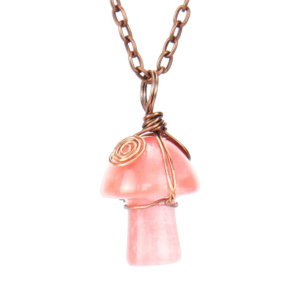 Hand-Wound Crystal Green Dongling Agate Small Mushroom Pendant Necklace Jewelry N586