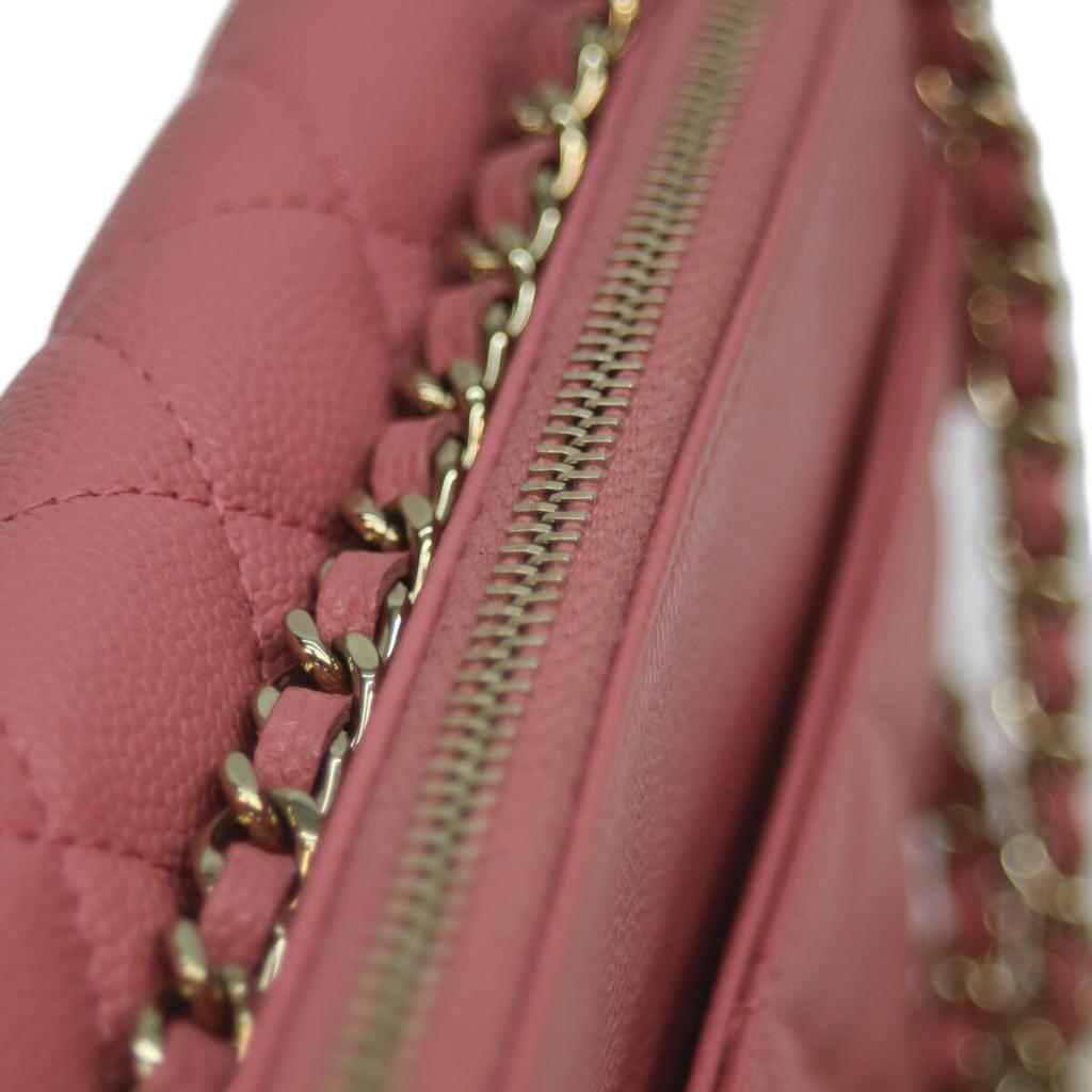 CHANEL AP2096 Pink Matte Caviar Skin Flap Phone Case Shoulder bag pinkUsed