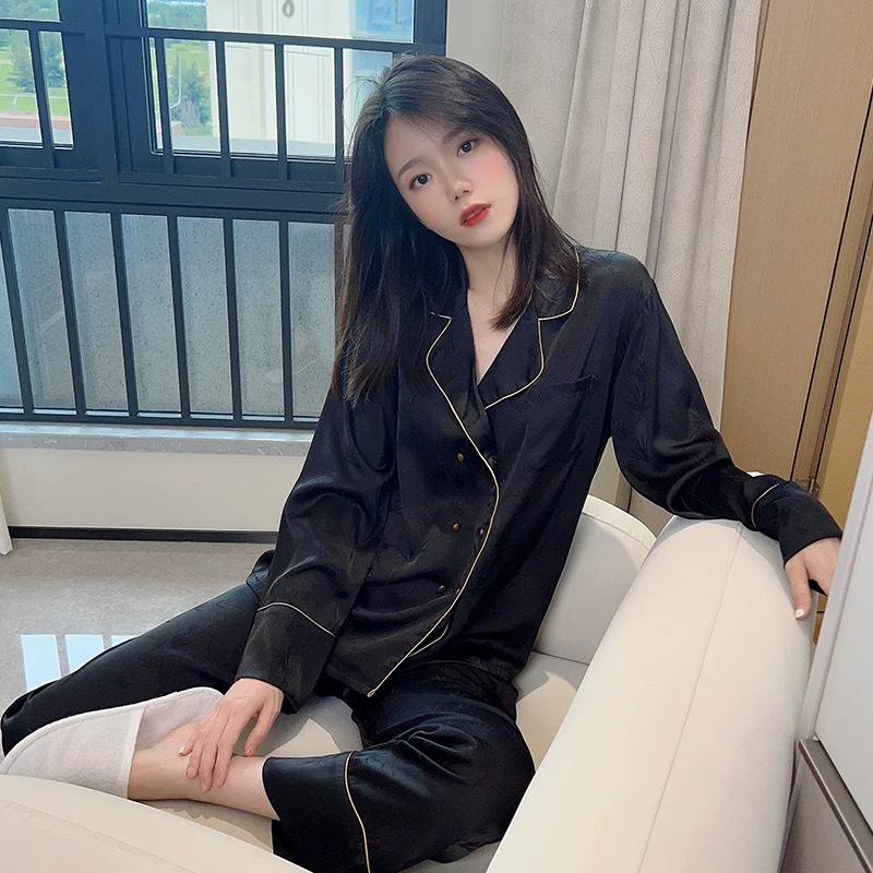 Ice Silk Women's Pajamas - Spring/Autumn Long Sleeve with Jacquard Pattern, Chinese-Style Retro Elegance, Button-Front Silk Loungewear