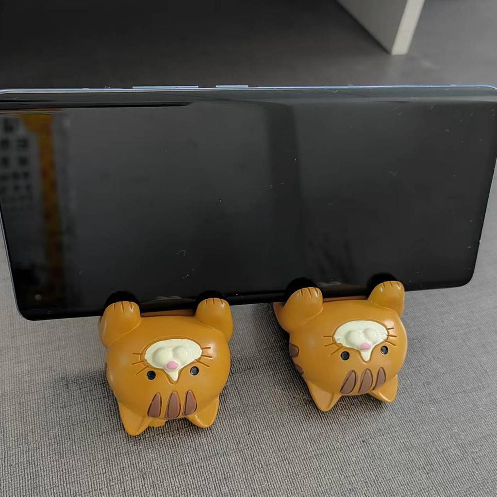 Cat Phone Holder Cute Cartoon Resin Animal Cell Phone Stand Compatible with All Smartphones for Office Home Gifts for Cat Lovers