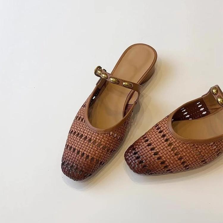 Self-kept version~ Gentle and versatile low-heeled woven toe shoes women's French metal one-word belt hollow and breathable, half slippers