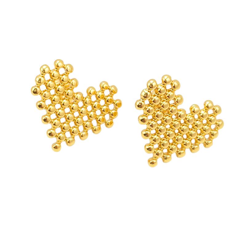 Stainless Steel Heart Earrings - Fashionable, Versatile, European & American Style, High-End Titanium Steel Design for Women.