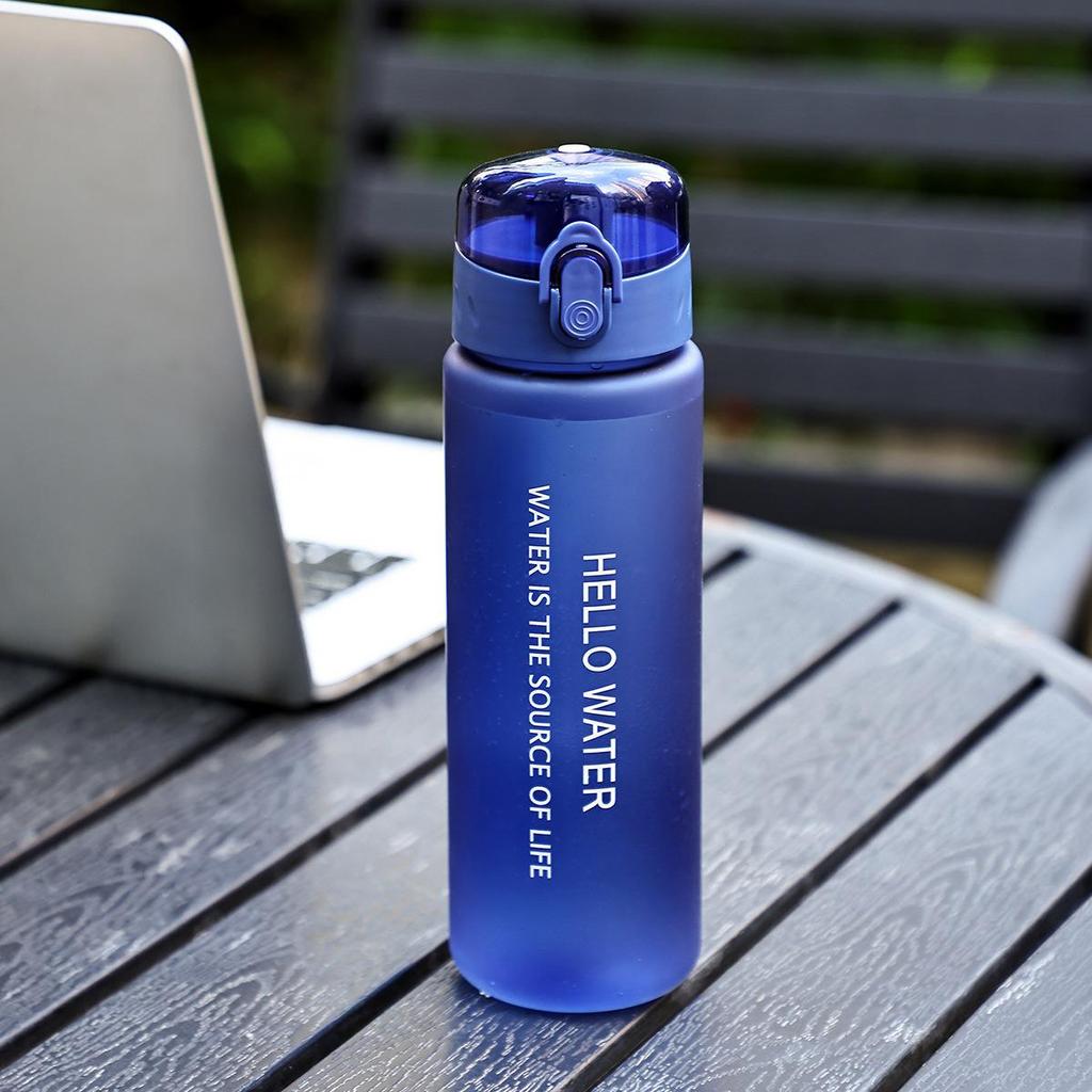 Heat-Resistant Large Capacity Sports Water Bottle with Detachable Lanyard