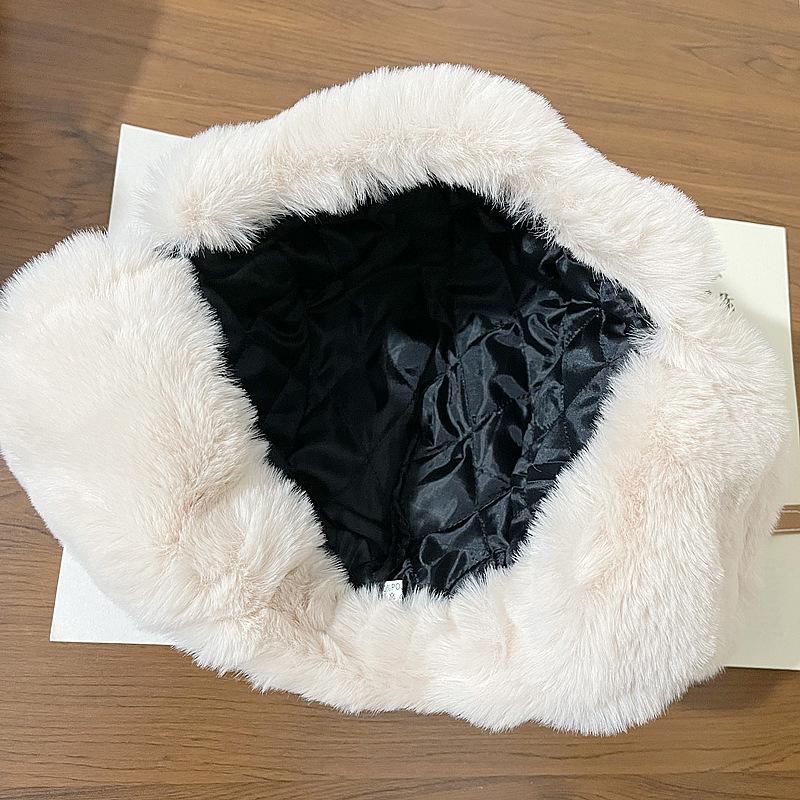 PU-Leder Lei Feng Hut weiblich Herbst und Winter dicke warme Reitplüschmütze Outdoor-Skifahren kalter Gehörschutz Hut Flut