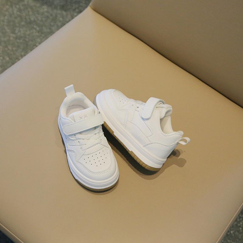 Children's Little White Shoes Spring and Autumn Girls' Sports Shoes Anti Slip Lightweight Boys' Board Shoes Soft Soled Baby Casual Shoes